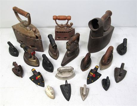 Vintage/Antique Iron Lot - 22 Pieces