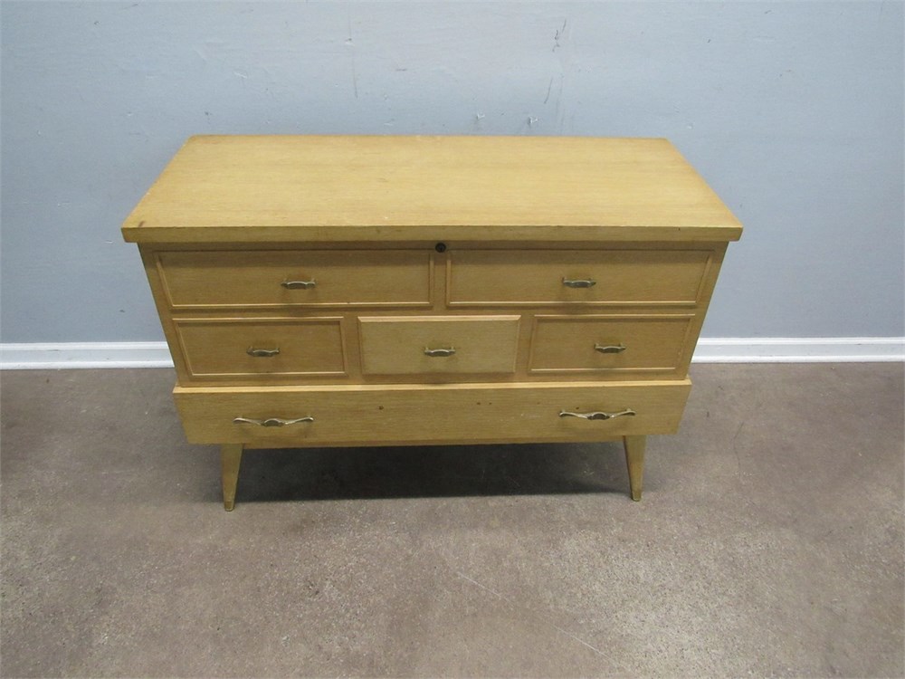 Mid-Century Blonde Chest Of Drawers 4-Drawer Dresser (32W X 18.5