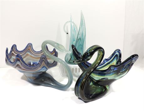 Mid Century Art Glass Swans