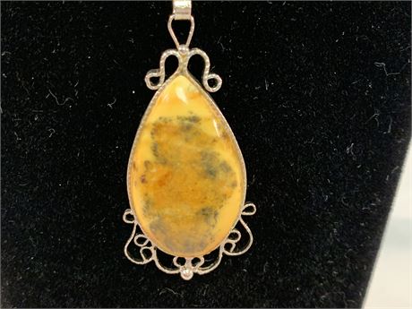 Natural Baltic AMBER  Stone Necklace and Pendant