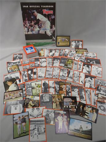 1968 DETROIT TIGERS Yearbook / Al Kaline Card Collection