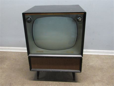 Admiral TV Vintage Television Model #T23A1B