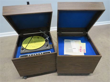 1968 SEARS Silvertone Stereo Phonograph Accent Furniture