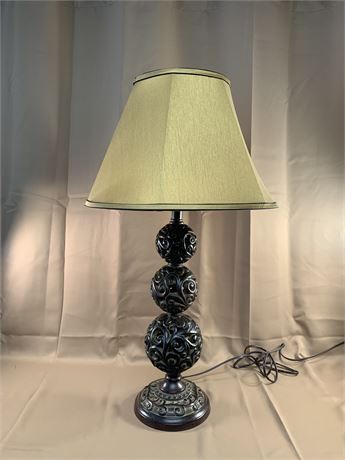 Elegant Cut Resin Three Tier Ball Lamp