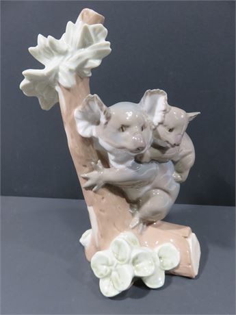 LLADRO "Koala Love" Signed Figurine 5461