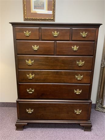 Chest of Drawers/Kincaid