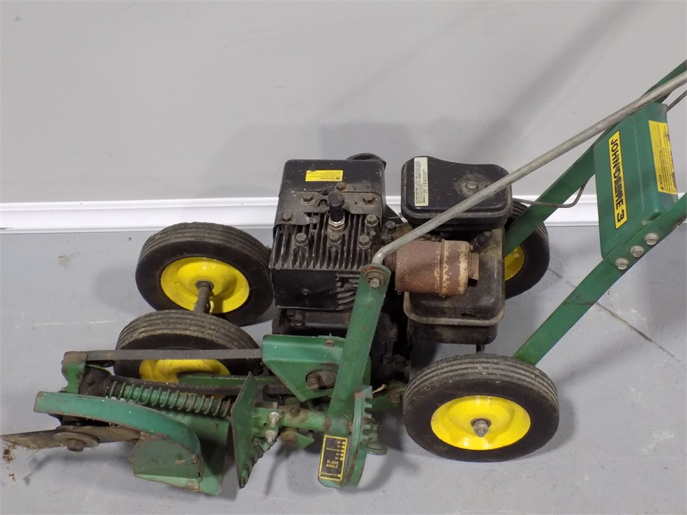 Transitional Design Online Auctions John Deere 3 Edger