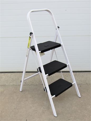 Skinny Mite Folding 3-Step Step Ladder