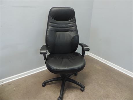 Fine Leather Adjustable Office Chair
