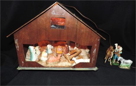 Nativity Scene / 18 Figures