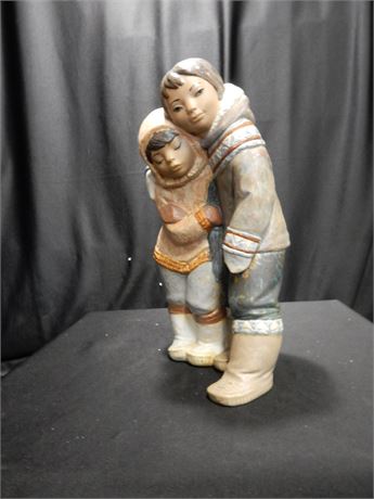 Llarge Lladro Yupic  or Boy and Girl Embracing Figurine