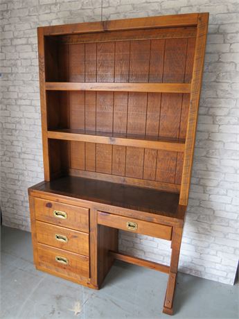 YOUNG-HINKLE Desk w/Hutch