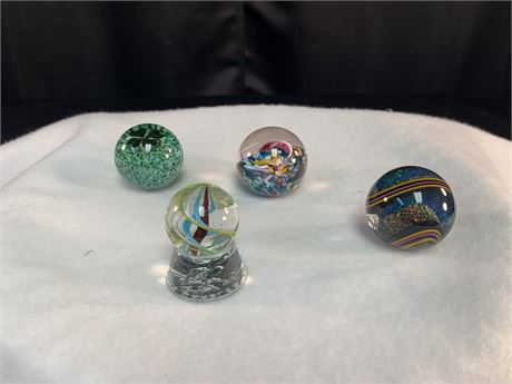 Paper Weights(4) Featuring, Signed, DAVID SALAS, Signed, GEOFFREY BEETEM