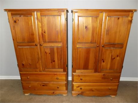 Twin Pine Dressers