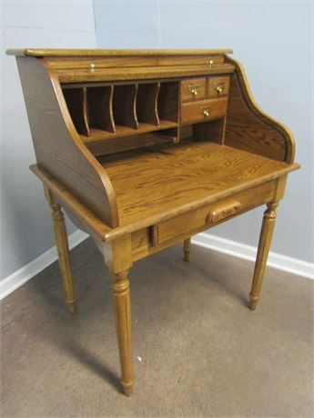 Wooden Roll Top Desk with Traditional Styling