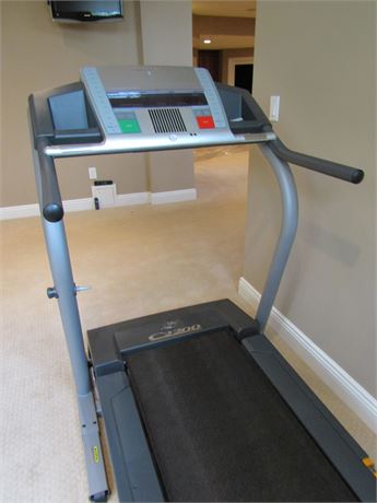 Nordic track best sale c2200 treadmill