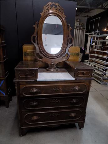 Antique Victorian Vanity Dresser