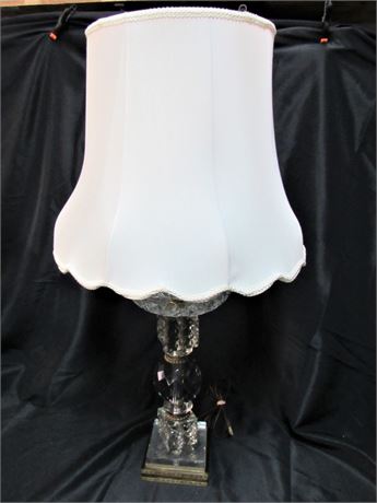Vintage Pressed/Cut Glass Center Piece Style Lamp