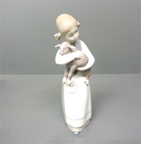 LLADRO 'Girl with Lamb' Porcelain Figurine