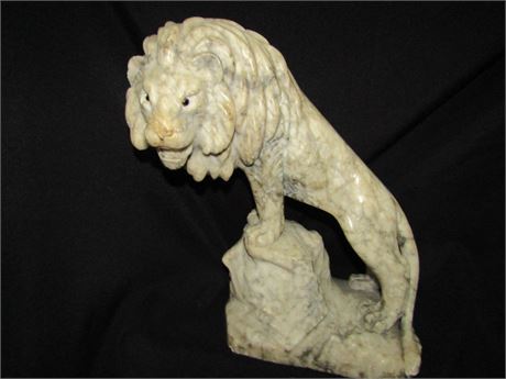 Antique Marble Lion
