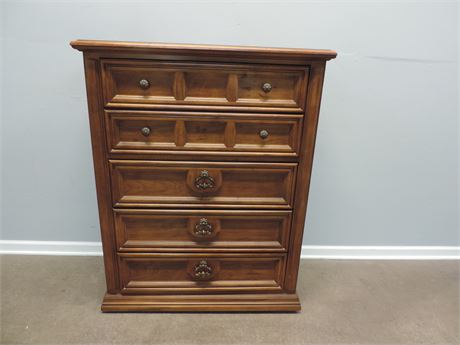Huntley by Thomasville Chest of Drawers