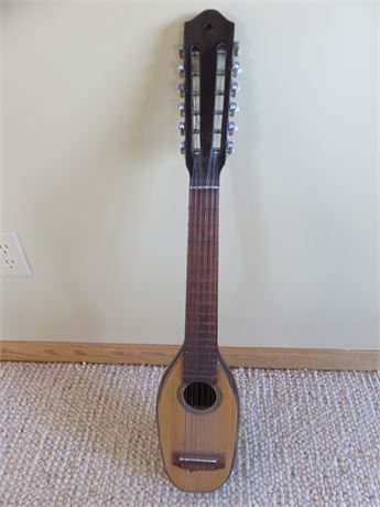 12-String Lute Guitar
