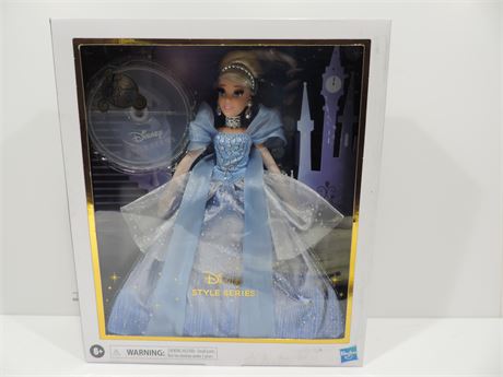 HASBRO Disney Style Series Cinderella Doll