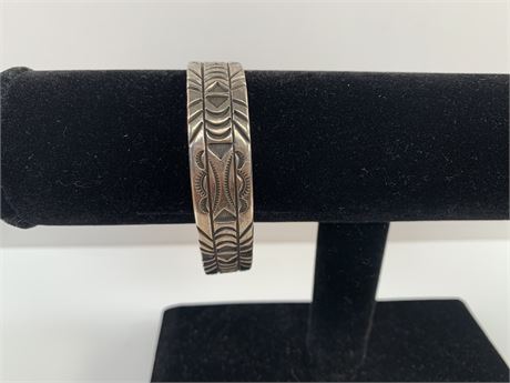 Artisan Navajo Signed Joe Delgarito Hallmark Sterling Silver Cuff Bracelet