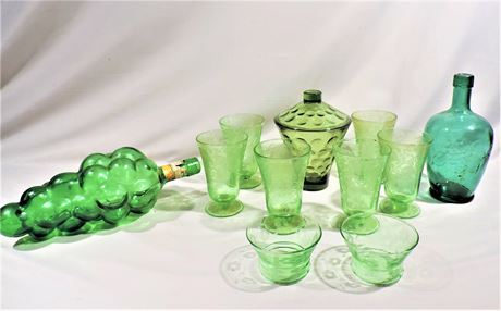 Vintage Green Depression Glass / Italia Cantines Wine Bottle