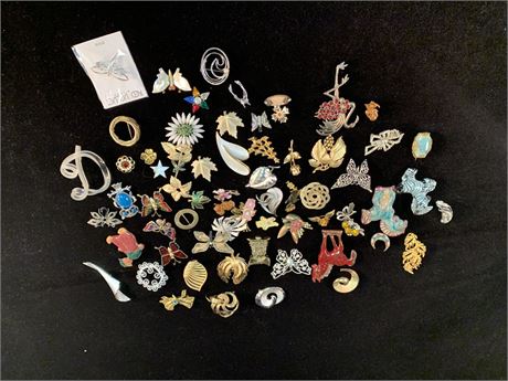 Lot of  Costume  Jewelry -Including TRIFARI,CORO, LISNER and more.