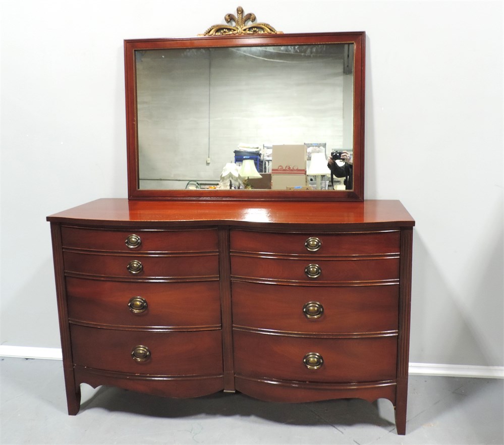 Dixie furniture deals dresser with mirror