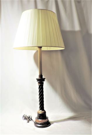 Traditional Wood Base Table Lamp