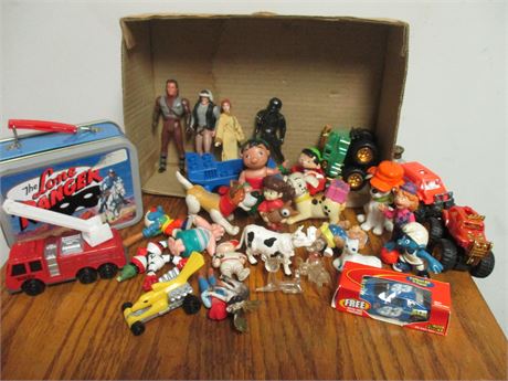 Stocking Stuffer Lot, Star Wars, Disney and More Toys..