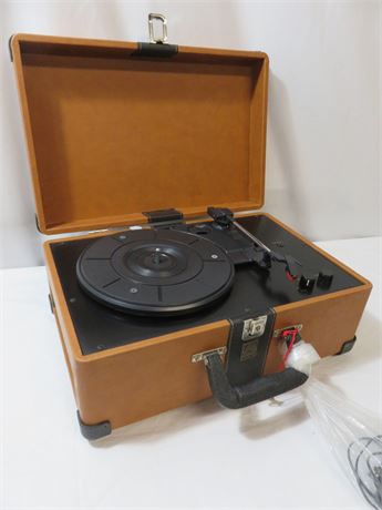 THOMAS PACCONI CLASSICS Suitcase Phonograph
