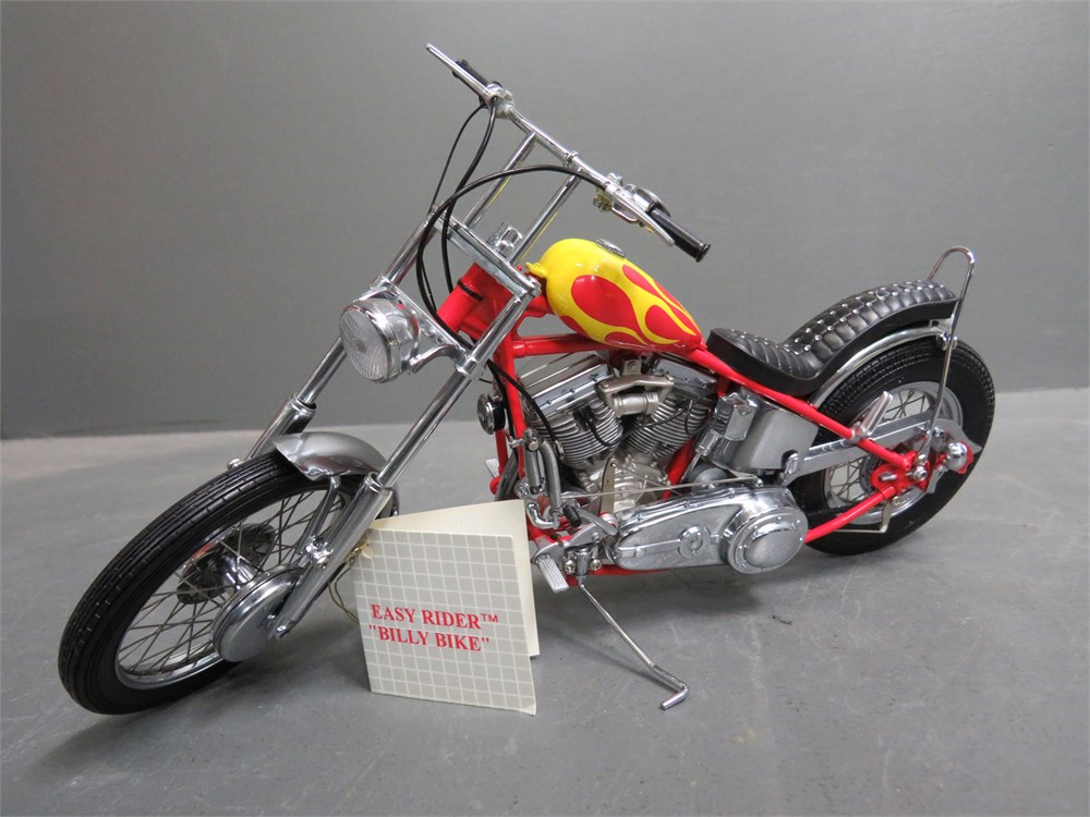 Transitional Design Online Auctions - Franklin Mint Harley Davidson ...