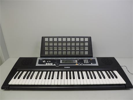 YAMAHA  61 KEY Portable Keyboard