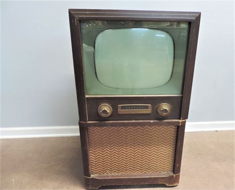 Vintage Crosley Television / Stand / Casters