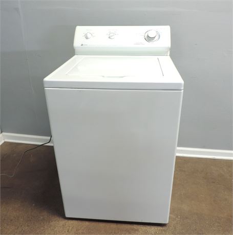 MAYTAG Clothes Washer