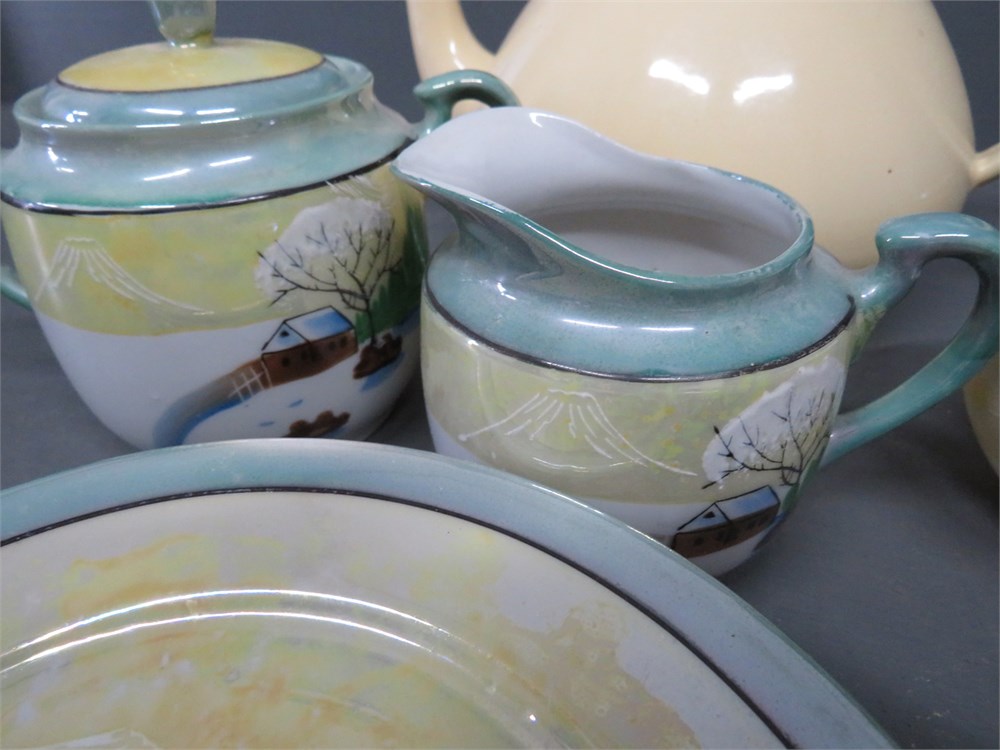 Transitional Design Online Auctions - Japanese Tea Set