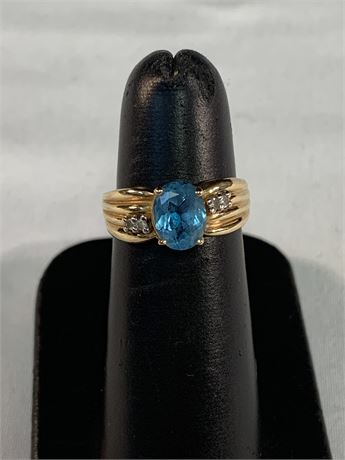 14Kt Yellow Gold Blue Topaz Diamond Ring