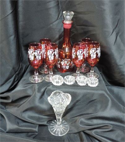 Red Glass Wine Decanter / Stemware