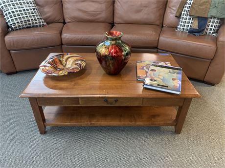 Stylish Pine Cocktail Coffee Table with a Drawer