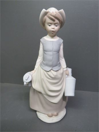 LLADRO Milkmaid Figurine