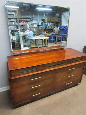 Thomasville Mid-Century Double Dresser and Mirror