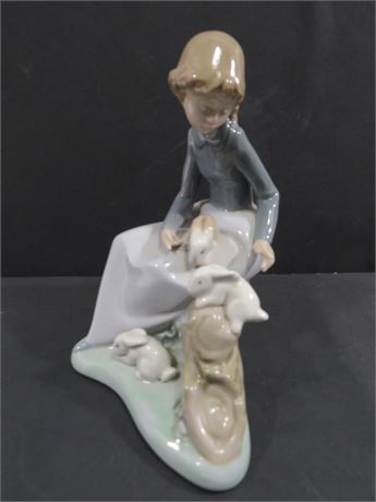 LLADRO Young Girl With Rabbits Figurine