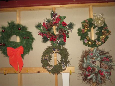 5 Decorative Christmas Wreaths