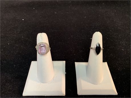10 KT GOLD AMETHYST and ONYX Rings