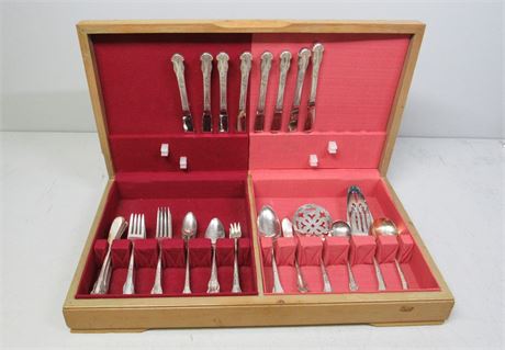 King Edward Holiday National Silver Co. Silverplate Flatware Set w/Case