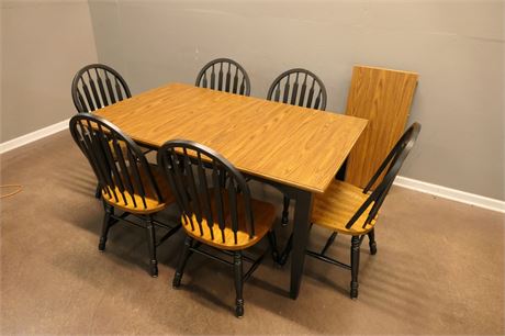 Beautiful Black and Tan Rectangle Table, Leaf, and 6 chairs