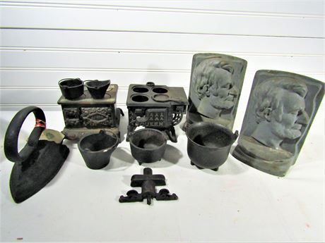 Early American Bookends, Cast Iron Items